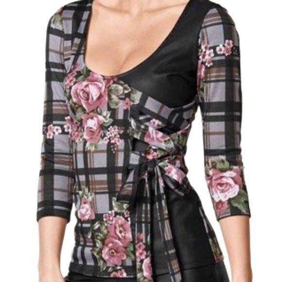 VENUS Tops - Venus size 3X scoop neck 3/4 length sleeves great details.